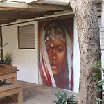 Malendure, Maison En Bord De Mer A L\'Ombre Du Manguier