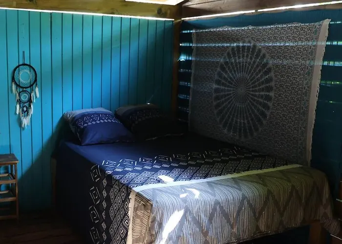 Malendure, Maison En Bord De Mer A L\'Ombre Du Manguier
